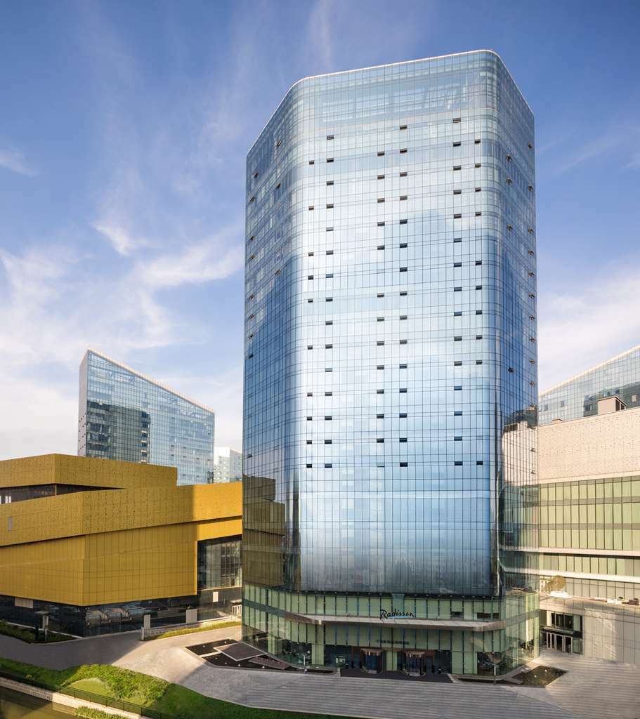 Hotel Radisson Ningbo Beilun Exterior foto